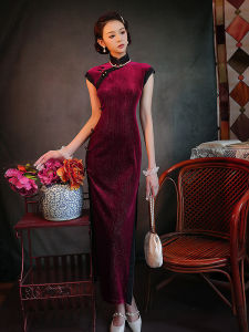 Wine Red Retro Cheongsam 2023 New Arrival Female Young Classy Temperamental Mother Wedding Suit Long Dress