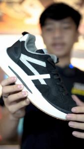 Peps Sepatu sneakers Pria Keren Bahan Suede Elastis Import Terbaru – Asikin