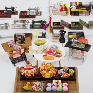 Mini Toy Miniature Candy Toy Bjd6-12 Points Baby House Chinese Tailor Shop Sewing Machine Embroidered Tiger Model
