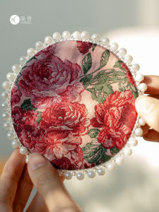 French High-End Pearl Weaving Coffee Cup Mat Rose Wild Cup Mat Pot Mat Afternoon Tea Mat round Shape Handmade Cloth Material