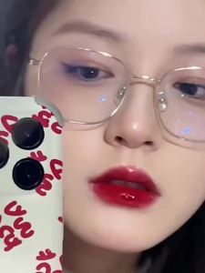 学生近视眼镜眼镜女专业配镜眼晴防辐射超轻防蓝光超薄近视镜高档Student myopia glasses female professional glasses clear anti radiation ultra light anti blue light ultra-thin myopia glasses high-end