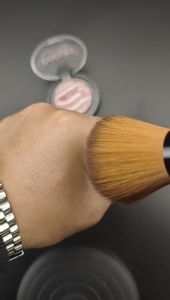 Portable Makeup Brushes Short Handle Travel Powder Brush Hair Cutting Cleaning Brush Soft Smooth Thick Bristles Liquid Foundation Brush