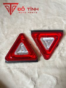 Đèn led tam giác trang trí ô tô 24v. Đèn led tam giác có tai bắt