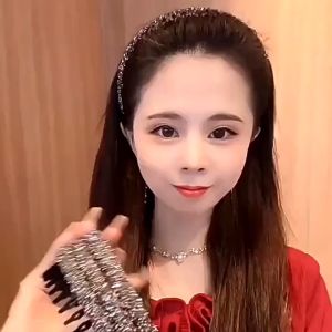 WE Bando Wanita Bentuk Sirkam Gelombang Permata Gaya Korea Import A28