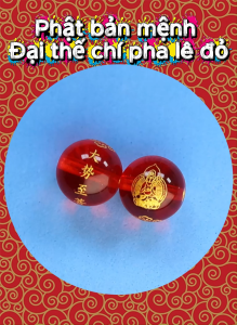 Vòng chuỗi đeo tay đá xanh lá 8 ly và 10 ly charm Phật bản mệnh Đại thế chí pha lê đỏ