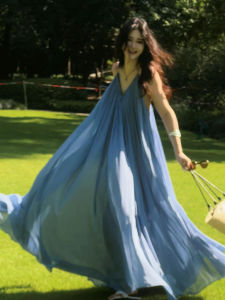 French Coastal Vacation Blue Strapless Dress Womens Summer 2025 New Elegant Beach Long Skirt Sweet High Waist Polyester Fiber