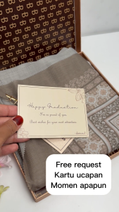 Gift Box Scarf Premium Free Ucapan – Kado Ulang Tahun Wanita Elegan / Hari Guru / Hampers Aesthetic / Kado Sahabat Cewek Siap Kirim / Hampers Pernikahan / Hampers Perpisahan / Hampers Umroh Haji / Hampers Hari Ibu