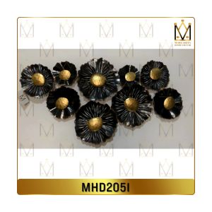MHD2051: Handcrafted Metal Wall Decor 111x59cm