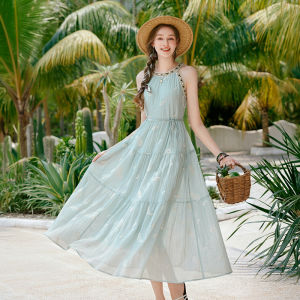 XIANGYING | Resort Style Embroidered French Waist Dress