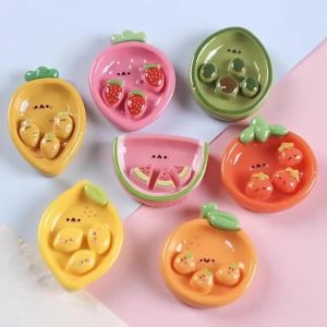 Small Cartoon Fruit Decor Plate Practical Refrigerator Magnet Adorable Accessory for Kitchen and Office Decoration