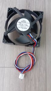 QUẠT TỦ LẠNH SHARP 12V 4 DÂY kích thước 9CM X9CM MODEL 09232JS-12M -BU