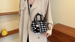 Tas Keranjang Fashion & Tas Selempang Wanita Terbaru