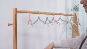 Móc Treo Quần Áo Thiết Kế Gấp Gọn Thông Minh Móc Phơi Quần Áo Chất Liệu Nhựa Cứng Đa Năng Tiện Lợi TIDO TIDO