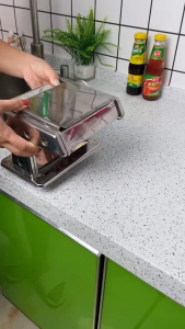 [ NEW 2022 ] Máy Cán Mì Máy Cắt Mì Máy Cán Mỳ Máy Cán Bột Cán Thịt MựcCá Siêu Bền Cán Mỏng Bột Làm Vỏ Bánh Bao Há Cảo Sủi Cảo Có 4 - 6 Mức Độ Cán Dày Đến Siêu Mỏng Dễ Dàng Vệ Sinh Rửa Máy Dễ Dàng Tháo