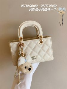 Diana Bag With Quilted Pattern Tote Handbag