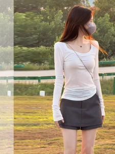 Áo Thun Dài Tay Màu Trắng Mỏng Cổ Lớn Chống Nắng Cho Nữ Mùa Hè Che Nắng Dáng Ôm Vừa Vặn Vai U Eo Ngắn