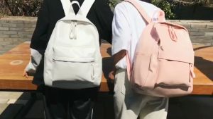 Tas Ransel Wanita: Kulit Sintetis & Stylish