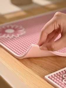 แผ่นรองกันลื่น แผ่นซิลิโคน กันความร้อน แผ่นฉนวนกันร้อน ป้องกันการลวก กันน้ำ สำหรับใช้ในครัวเรือน