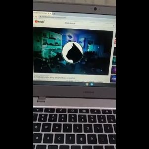 Samsung Chromebook 4 - XE310XBA Intel Celeron - N4020 Ram 4Gb Ssd 32Gb Slim Cantik Fullset