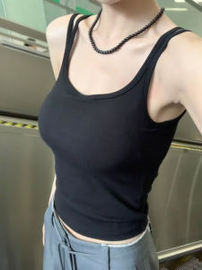 เสื้อกั๊กสายเดี่ยวสีขาวสำหรับผู้หญิงในช่วงฤดูร้อน ใส่ด้านนอกได้พร้อมแผ่นเสริมหน้าอก ชุดชั้นในแบบมีโครง ชุดโยคะ เสื้อผ้าทำงานแบบสวมหัว