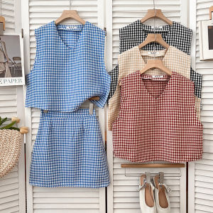Retro Style V-Neck Sleeveless Tank Top with High Waist Slimming Midskirt Grid Pattern Two-Piece Set for Women