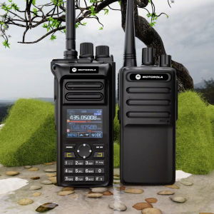 วิทยุสื่อสาร ระบบ วิทยุ Motorola GT10 การทำงานแบบดูอัลแบนด์ 136-520MHz แท้ 100% ส่งหูฟัง ใช้ได้ทั้งในบ้านและนอกบ้าน เสียงดังชัดเจน จัดทำใบกำกับสินค้าหรือใบเสร็จรับเงินแบบธรรมดา