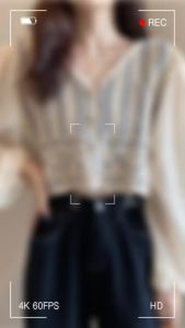 เสื้อไหมพรมคอวี จั๊มแขนผ้าชีฟอง ชายเสื้อแต่งถักลายดอกไม้ 2 สี แฟชั่น 🎀