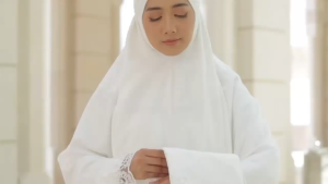 Telekung Prayer Dress- Full Set Top and Bottom- Free bag- Premium Korean Silk- Ironless