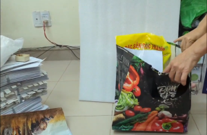 Túi đi chợ túi đi siêu thị xếp gọn nhẹ chống thấm bằng bạt nhựa hay vải không dệt dầy. tx134L