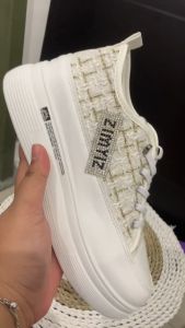 Sepatu Sneakers Wanita Fashion Shoes Corak Kotak Sporty SK 278