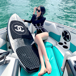 Faviduo 2024 New Long Sleeve One Piece Swimsuit Womens Belly Covering Slimming Sun Protection Small Chest Gathered Hot Spring Swimming Suit