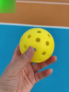 6PCS Pickleball Balls 26/40 Holes Outdoor Pickleball Balls for Outdoor Courts