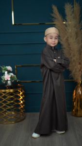 โต๊ปเด็กแขนยาวสุดหรู เนื้อผ้าคอตตอนเกรดพรีเมี่ยม มาพร้อมกระดุมแป๊ก โลหะสีทองดูแพง BA55วาริสมุสลิม