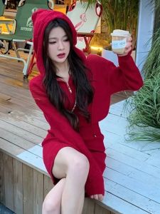 คริสต์มาส ปีใหม่ สีแดง มีฮู้ด เสื้อสเว็ตเชิ้ต กระโปรงรัดรูป ผู้หญิง ฤดูใบไม้ร่วง ฤดูหนาว เอว Cinching Slim Half Zip ฐานถัก กระโปรง