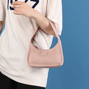 เรียบง่าย แฟชั่นอินโทรศัพท์มือถือกระเป๋าผู้หญิงใหม่ 2025 มือถือมินิพร็อพใต้วงแขนกระเป๋าแบบพกพาฮาล์ฟมูนกระเป๋า