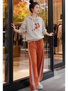 Shalldoer | Attractive Heavy Embroidered Velour Round Neck Sweatsuit Warm