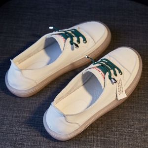 รองเท้าส้นแบนหนังนิ่มสำหรับผู้หญิง ทรงหัวมน สวมใส่สบาย ระบายอากาศได้ดี รองเท้าส้นแบนแบบสวมสบายสำหรับฤดูใบไม้ผลิและฤดูร้อน