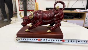 Tượng trâu chiến phố Wall bằng đồng decor cực đẹp màu đỏ DxRxC: 20x12x18cn nặng 1.3kg