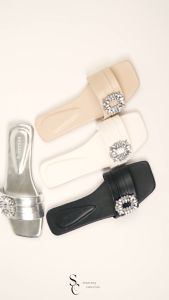 SEPASANG COLLECTION Lyora Sandal Teplek Wanita