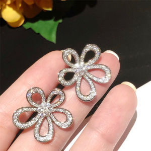 Luxury Sunflower Earrings Zircon earings for wedding Party Jewelry Birthday Gifts Fashion earings for women earrings Personality silver earrings 925 original hypoallergenic earrings Women Stud Earrings silver earrings with diamonds bling bling earrings 耳环