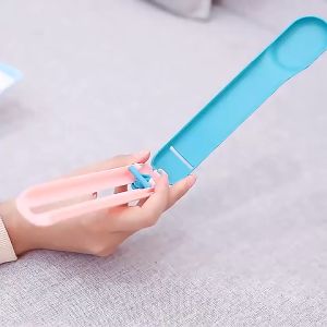 ช้อนป้อนข้าวแมว สีสันสวยงาม ช้อนป้อนอาหารแมว ช้อนป้อนขนมแมว 10 ครั้ง