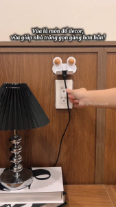 [Mới 2026] Giá đỡ phích cắm điện thoại hình ếch Dola Home treo củ sạc máy sấy đồ dùng đa năng gọn gàng không cần khoan