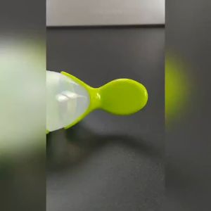 Indo - Botol Sendok Makan Bayi / Botol Dot Silikon Bayi / Silicone Baby Spoon Dispenser / Botol Sendok Bayi Anti Tumpah