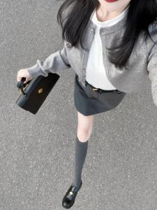 เสื้อคาร์ดิแกนถักสีเทา แขนยาว ทรงหลวม ทรงเข้ารูป ทรงสั้น สำหรับผู้หญิง เสื้อคลุมกันหนาว แฟชั่นฤดูใบไม้ผลิ 2024