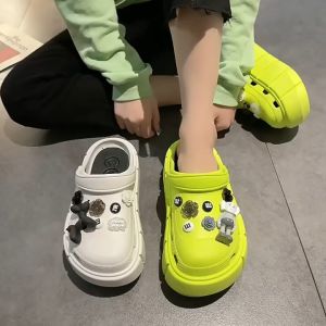 TKGirl พร้อมส่ง1-3วัน เหมาะกับสาวๆทุกวัย รองเท้าแตะผญน้ำหนักเบาพื้นหนาเสริมบุคลิกภาพ พื้นนิ่มสวมใส่สบายตลอดการใส่ใช้งาน