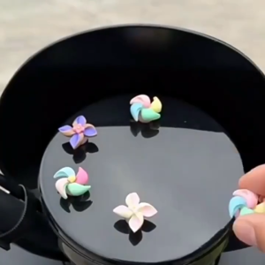 Set 6 Chong Chóng Xoay Mini – Phụ Kiện Handmade DIY Trang Trí Tiểu Cảnh Ốp Lưng Điện Thoại Nón Bảo Hiểm Taplo Xe