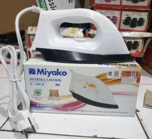 Setrika Listrik Cosmos Stainless Steel Cis 428/Gosokan Pakaian Anti Lenget Murah