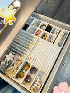 Bereanis Luxury Jewelry Drawer Storage Box Customized Velvet Tray Display Plate for Exclusive Fashionable Storage