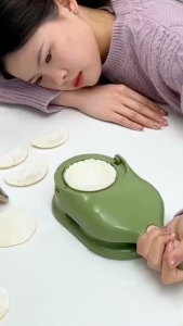New dumpling maker two in one household dumpling skin pressing water dough dumpling mold dumpling making artifact new