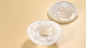 Satu Keluarga Breast Pad Saver Shield BPA Free C1176 Wadah Penampung Asi Rembes 2Pcs Milk Collector